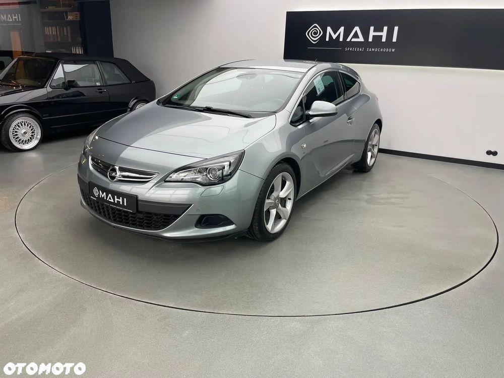 Opel Astra IV GTC 2.0 CDTI Sport - 4