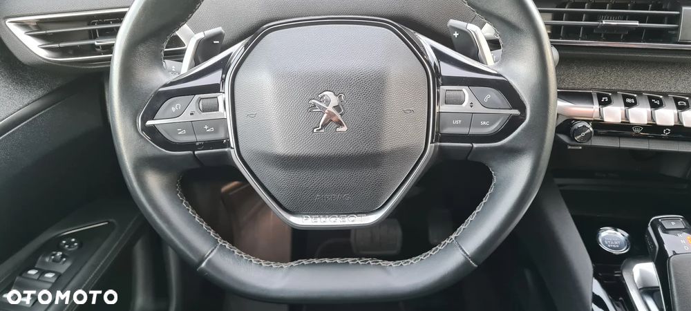 Peugeot 3008 1.5 BlueHDi Allure S&S EAT8 - 24