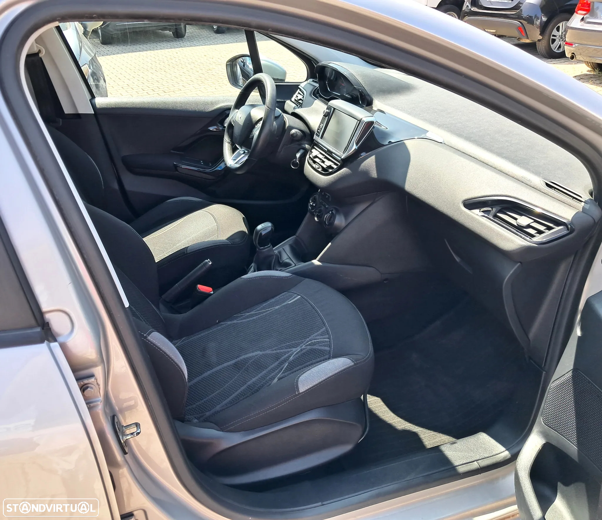 Peugeot 208 1.4 HDi Active - 14