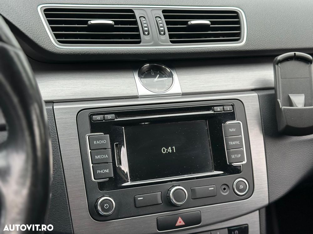 Volkswagen Passat 2.0 TDI Comfortline DPF - 29