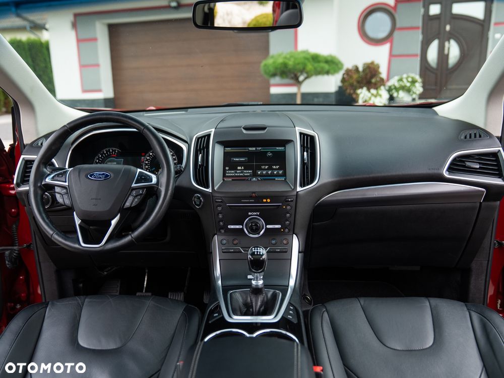 Ford Edge 2.0 TDCi 4x4 Titanium - 28