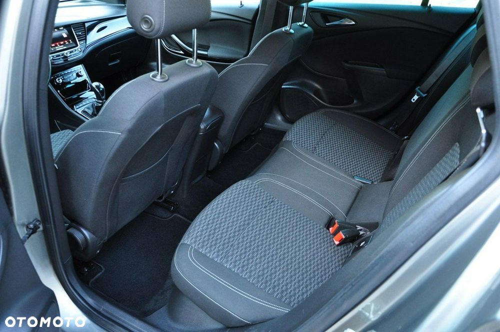 Opel Astra - 25
