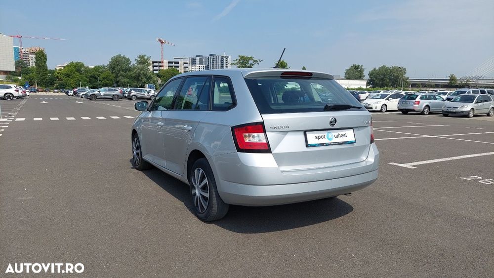Skoda Fabia - 8