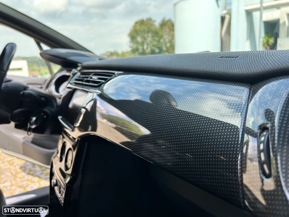 Citroën DS3 1.6 HDi Airdream Sport Chic - 22