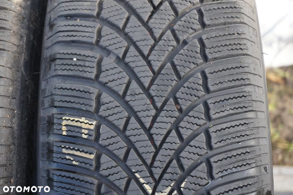 215 65 17 Bridgestone blizzak LM005 22r - 4