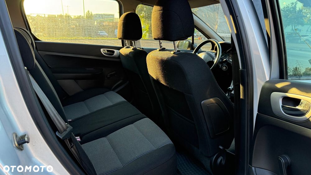 Peugeot 307 1.6 HDI Trendy - 14