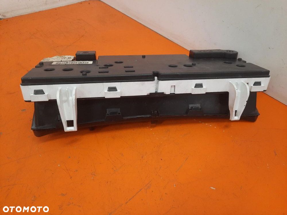 TOYOTA COROLLA E12 01-04 2.0D-4D LICZNIK 83800-02760 - 4