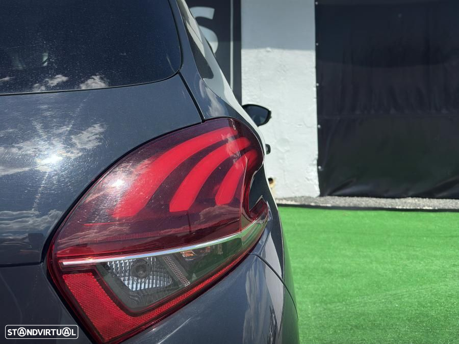 Peugeot 208 1.2 PureTech Style - 9