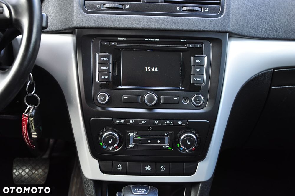 Skoda Yeti 2.0 TDI DSG 4x4 FAMILY - 31