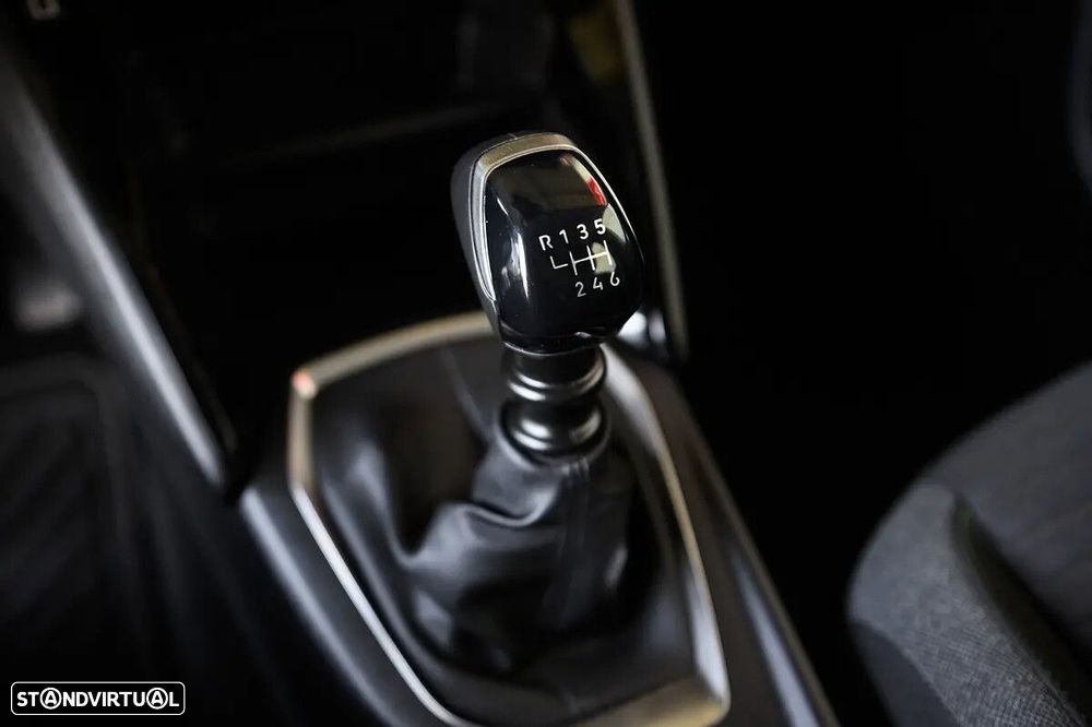 Peugeot 208 1.2 PureTech Active Pack - 49