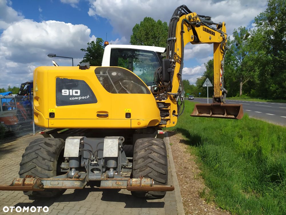 Liebherr A 910 Compact Litronic