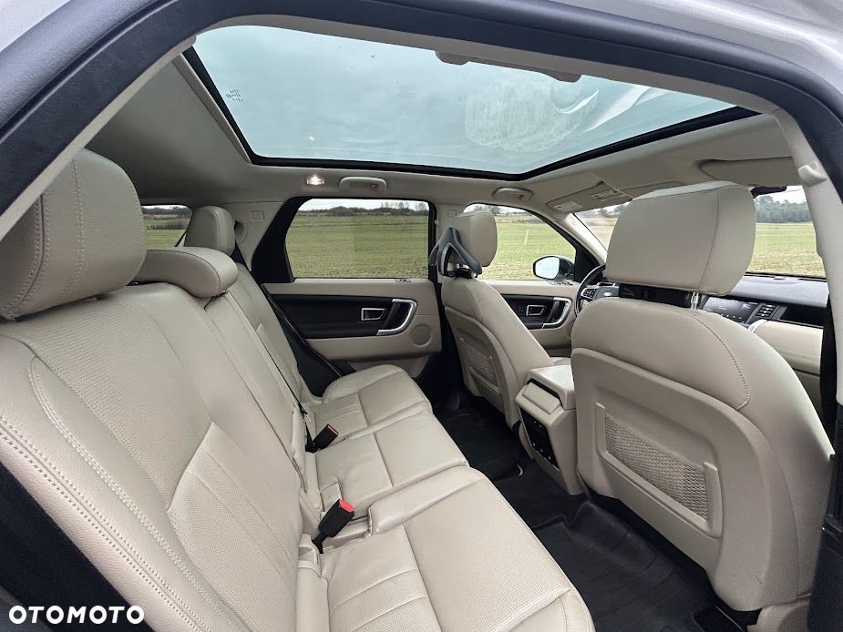 Land Rover Discovery Sport - 35