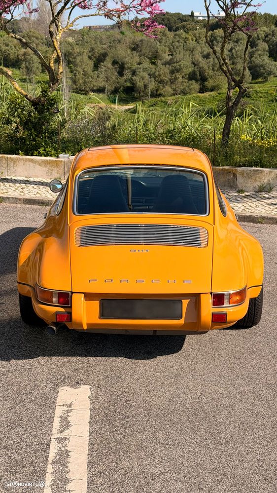 Porsche 911 Série F - 51