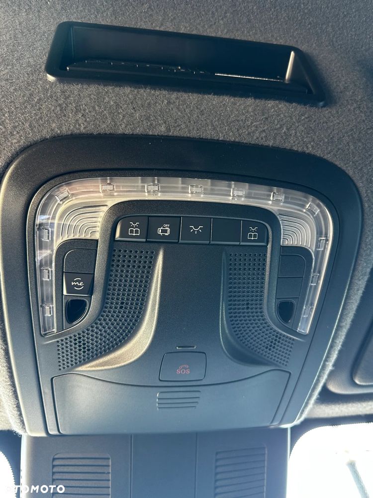 Mercedes-Benz Sprinter - 24