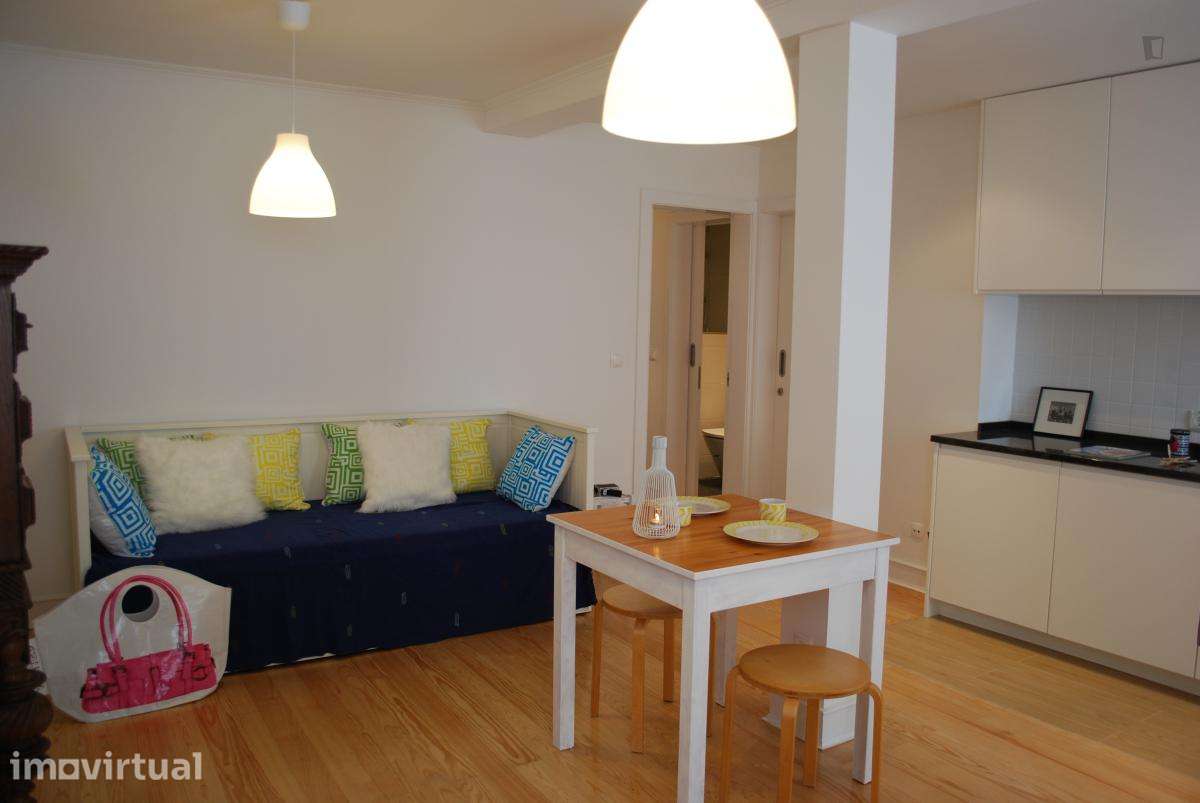 Apartamento com 1 quartos - localizado em Rato Lisbon - Grande imagem: 4/14