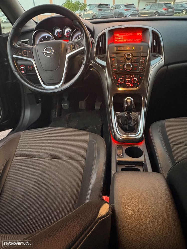 Opel Astra 1.7 CDTi Cosmo - 6