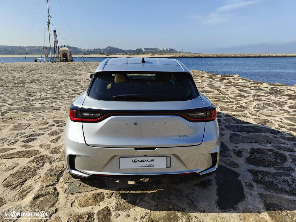 Lexus LBX Relax - 5