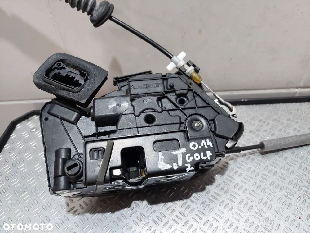 ZAMEK DRZWI LEWY TYŁ VW GOLF VII 7 R2015 NR 5K4839015R - 2