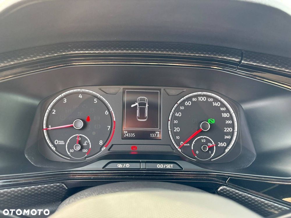 Volkswagen T-Cross - 14