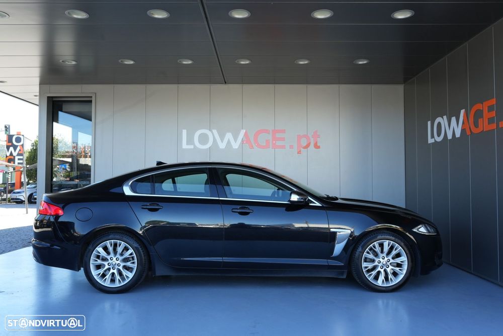 Jaguar XF 2.2 D Luxury - 19