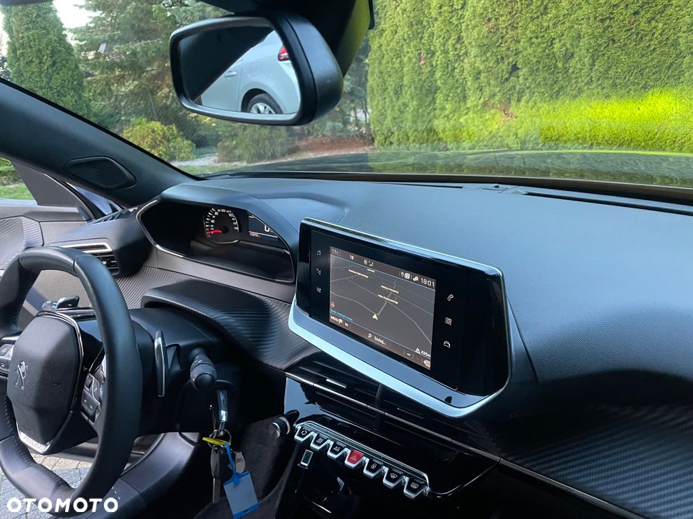 Peugeot 2008 1.5 BlueHDi Allure S&S EAT8 - 22