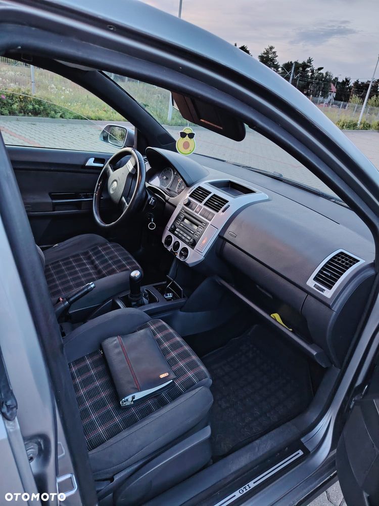 Volkswagen Polo - 18