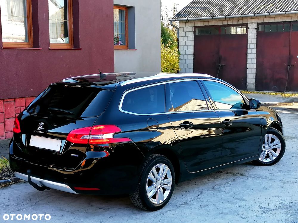 Peugeot 308 2015 photo 3