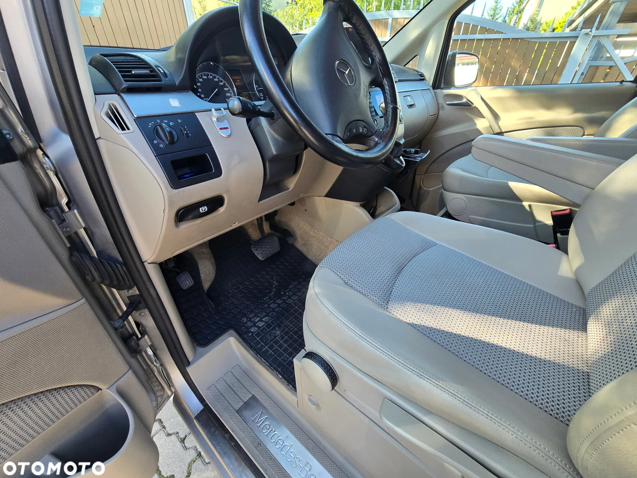 Mercedes-Benz Viano - 6