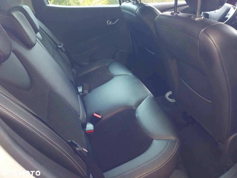 Renault Clio - 11