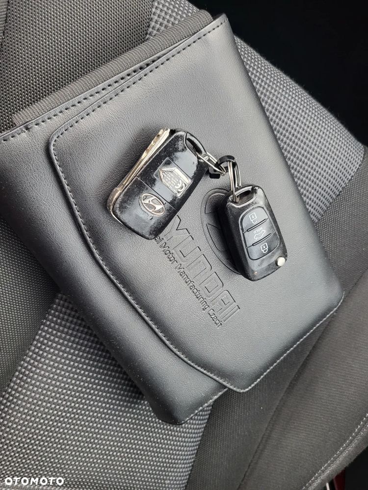 Hyundai i30 1.4 Classic + - 28