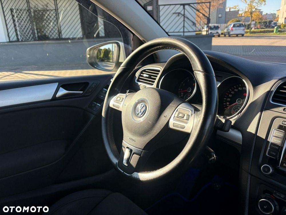 Volkswagen Golf - 14