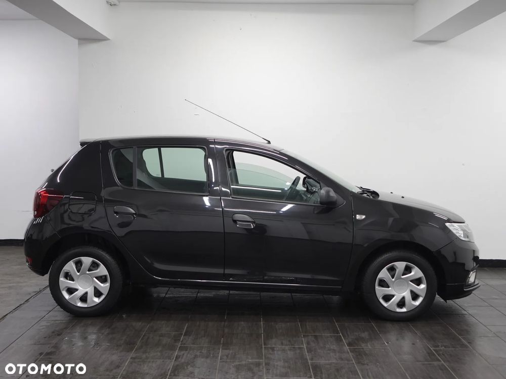 Dacia Sandero SCe 75 Essential - 10