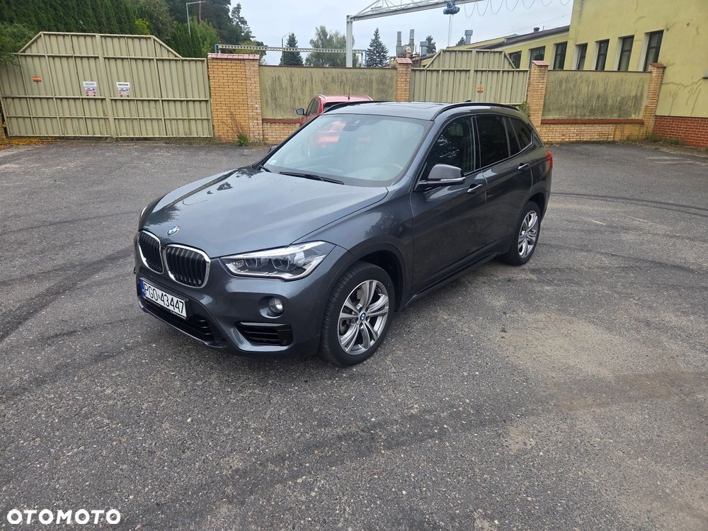BMW X1 sDrive20i GPF Sport Line - 2