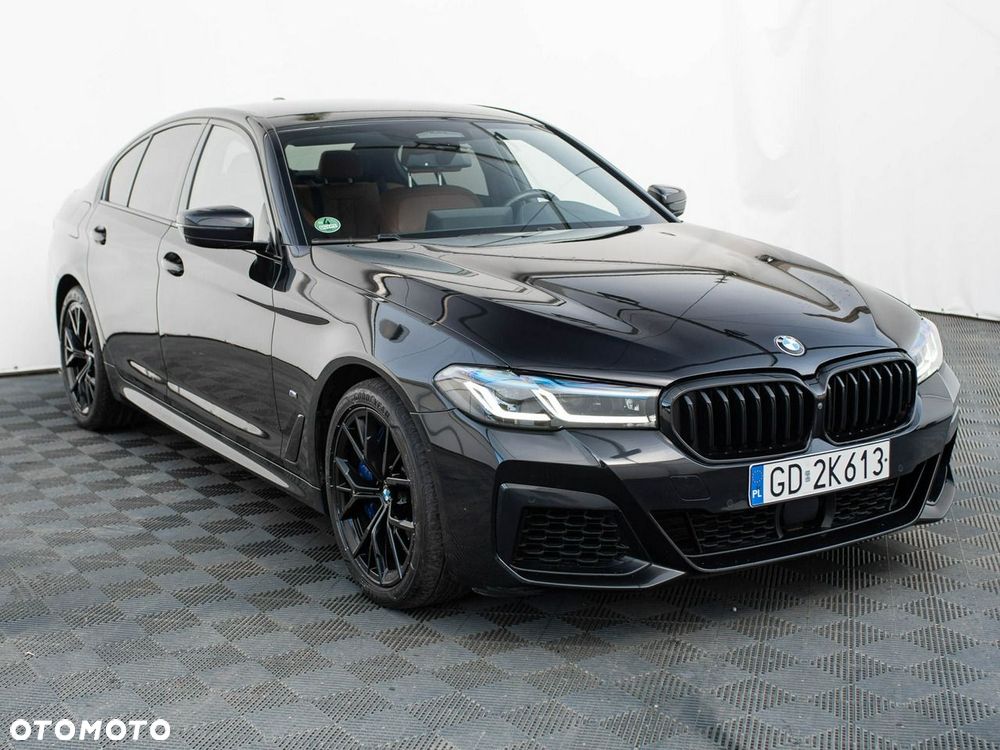 BMW Seria 5 540i xDrive mHEV M Sport sport - 4