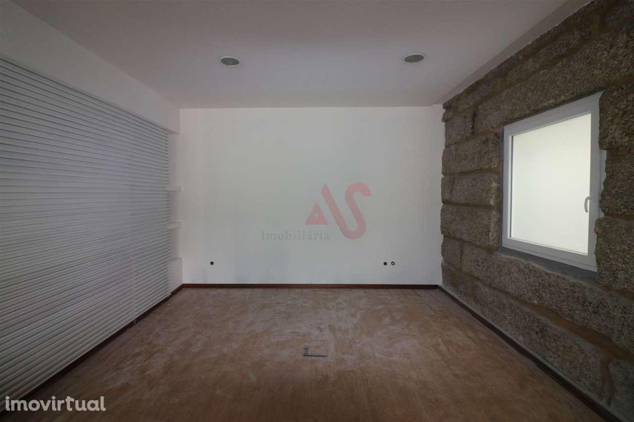 Loja para Arrendamento no Centro de Vizela – 50 m² | 850€/mês - Grande imagem: 5/10