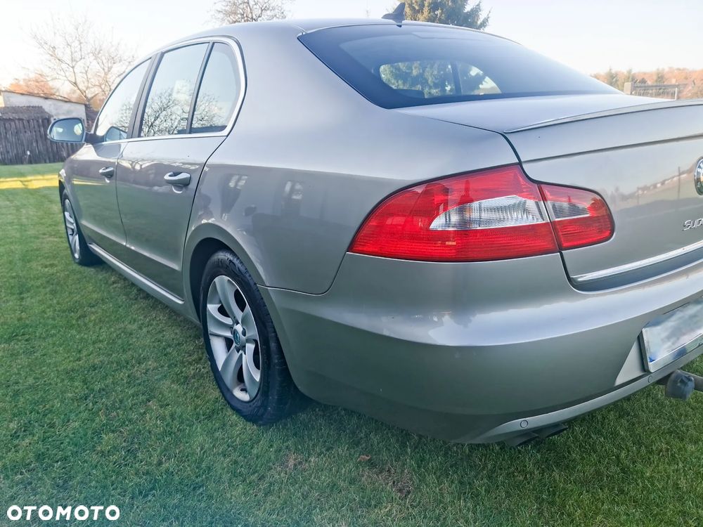 Skoda Superb 1.6 TDI Ambition Greenline - 3