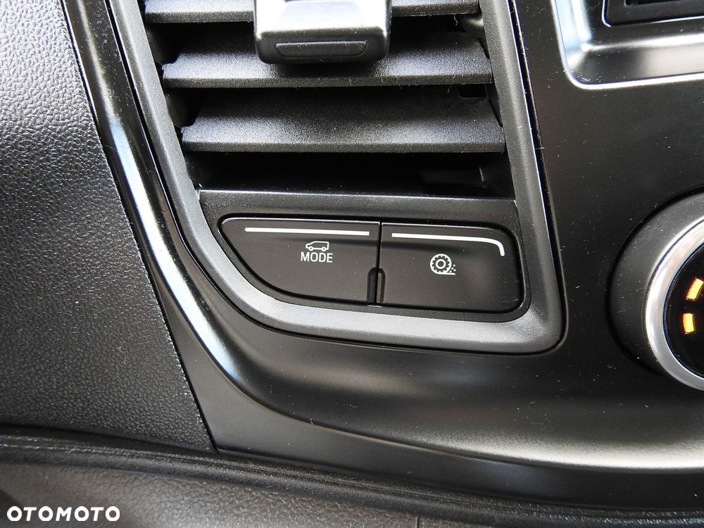 Ford TRANSIT CHŁODNIA KONTENER 0*C ZASILANIE 230V TEMPOMAT KLIMATYZACJA BLIŹNIACZE KOŁA  170KM - 36