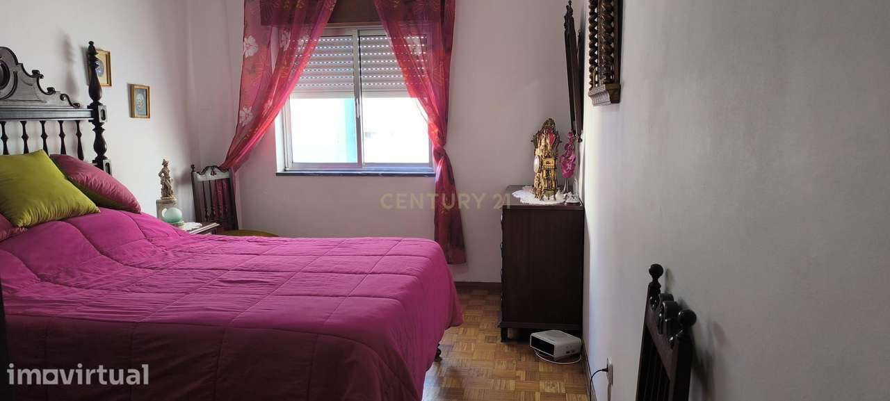 Apartamento de 3 assoalhadas, 1º andar com varanda, 102m2, na Baixa da - Grande imagem: 4/16