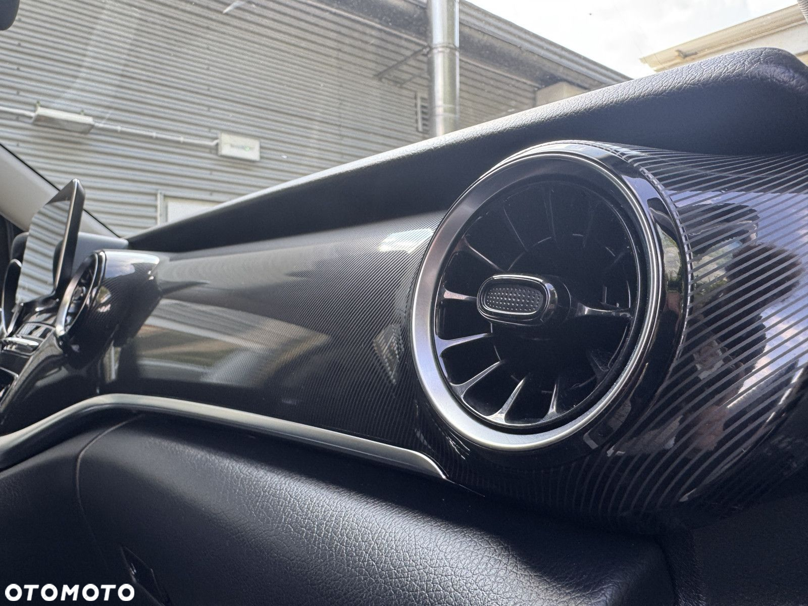 Mercedes-Benz Klasa V - 30