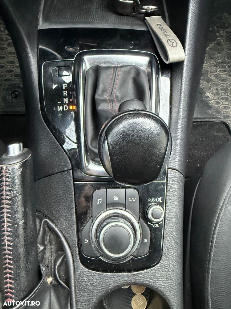 Mazda 3 G120 AT Attraction - 12