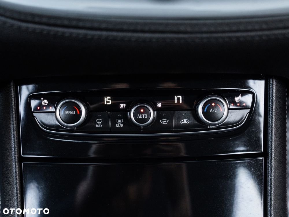 Opel Grandland X 1.2 Start/Stop Business Edition - 37