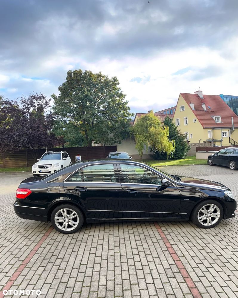 Mercedes-Benz Klasa E 220 CDI BlueEff Avantgarde - 7
