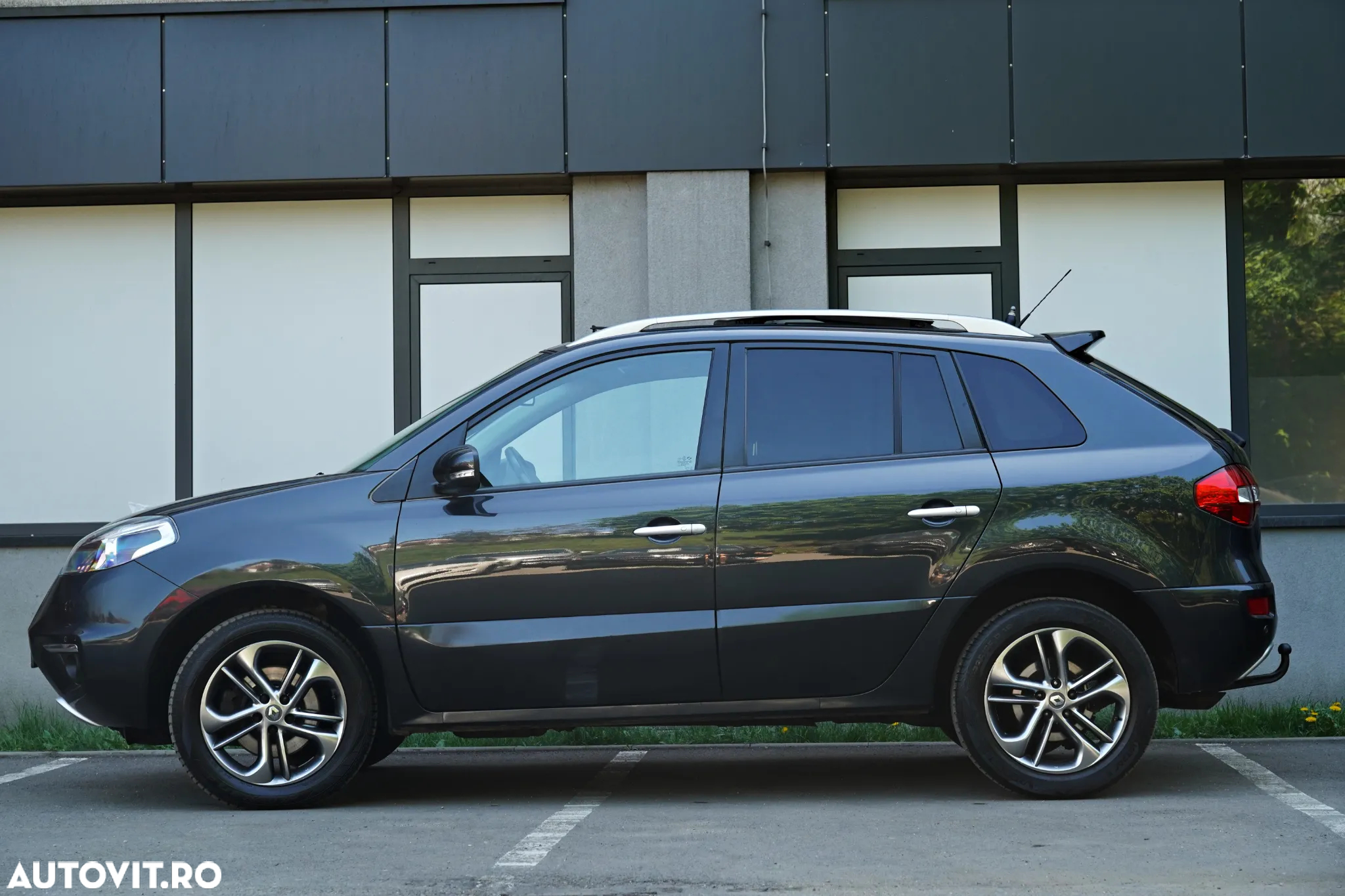 Renault Koleos 2.0 dCI FAP 4x4 Aut. Luxe - 4
