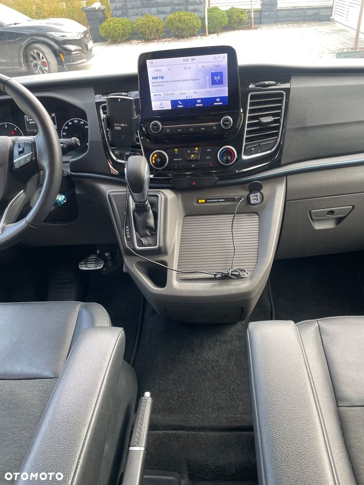 Ford Tourneo Custom - 8