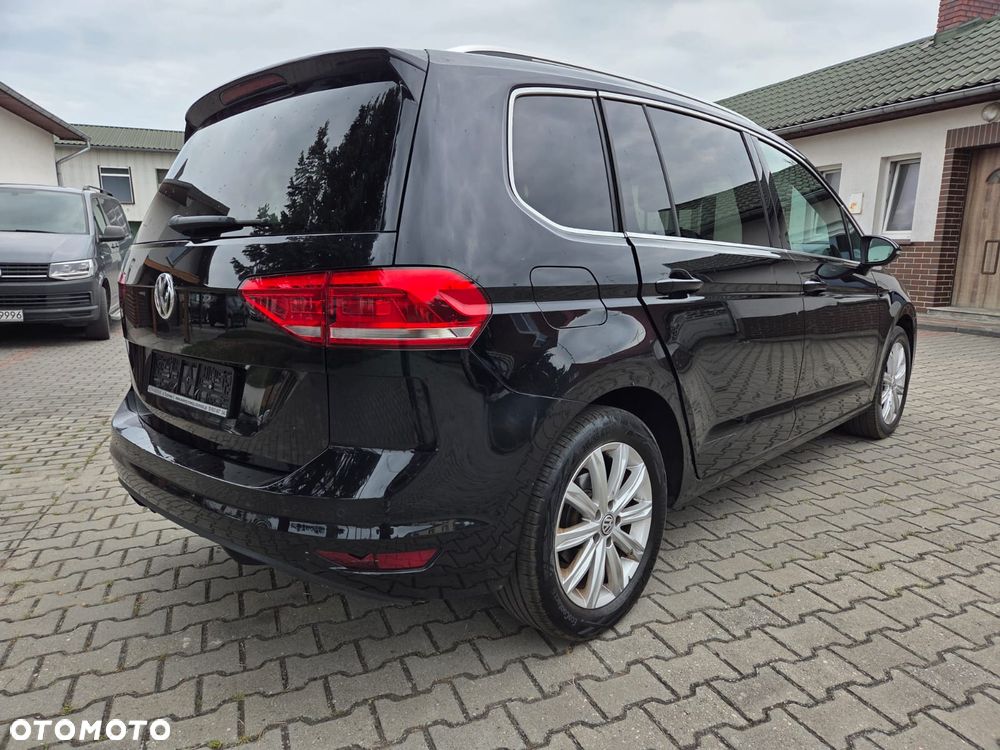 Volkswagen Touran - 5