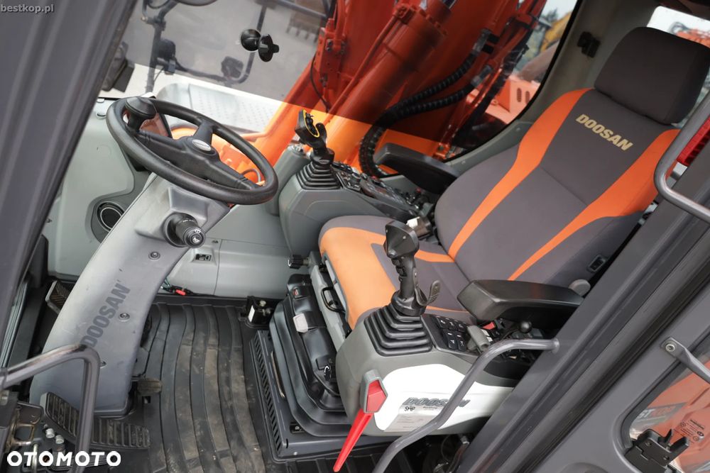 Doosan DX160W-3 - 24