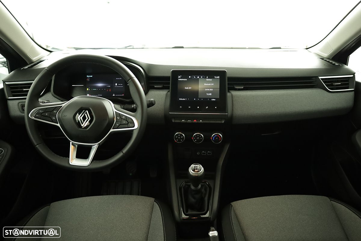Renault Clio 1.0 TCe Evolution Bi-Fuel - 8