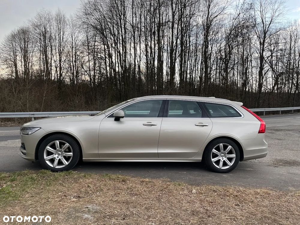 Volvo V90 D3 AWD Momentum - 4