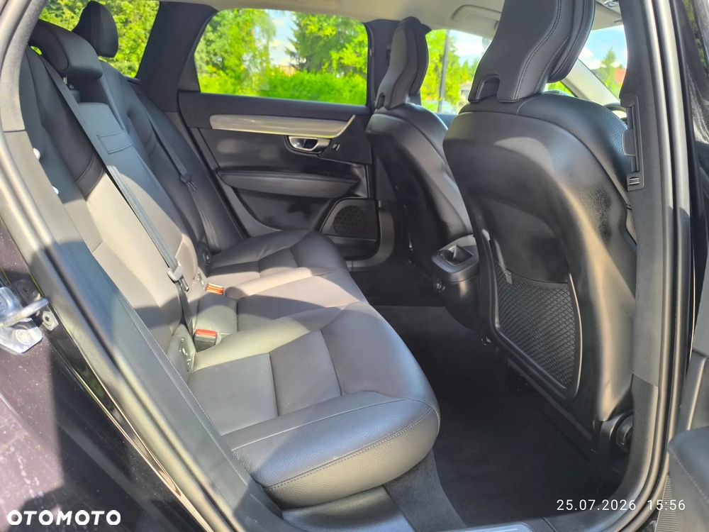 Volvo V90 D5 AWD Momentum Pro - 19