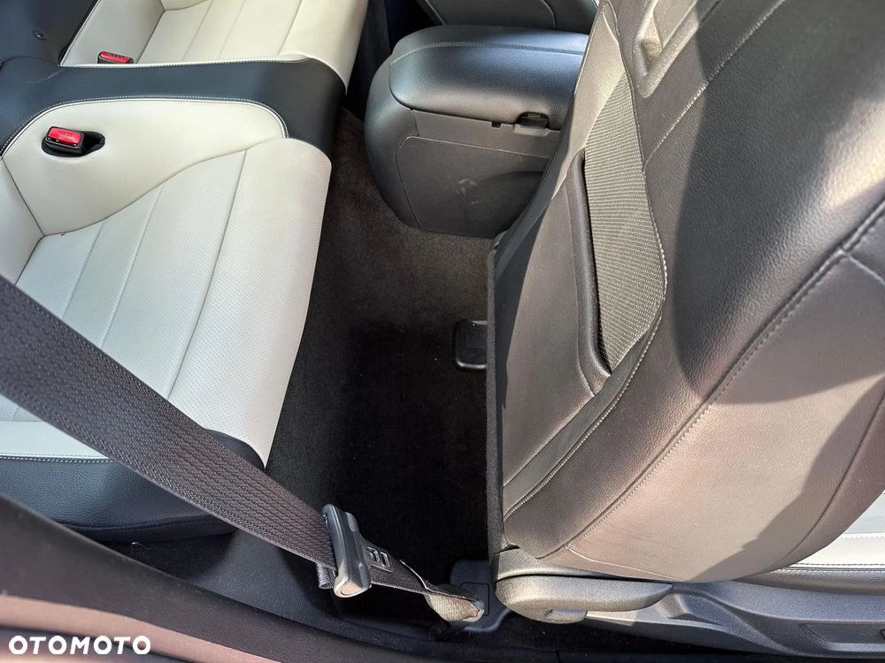 Ford Mustang 5.0 V8 GT - 23